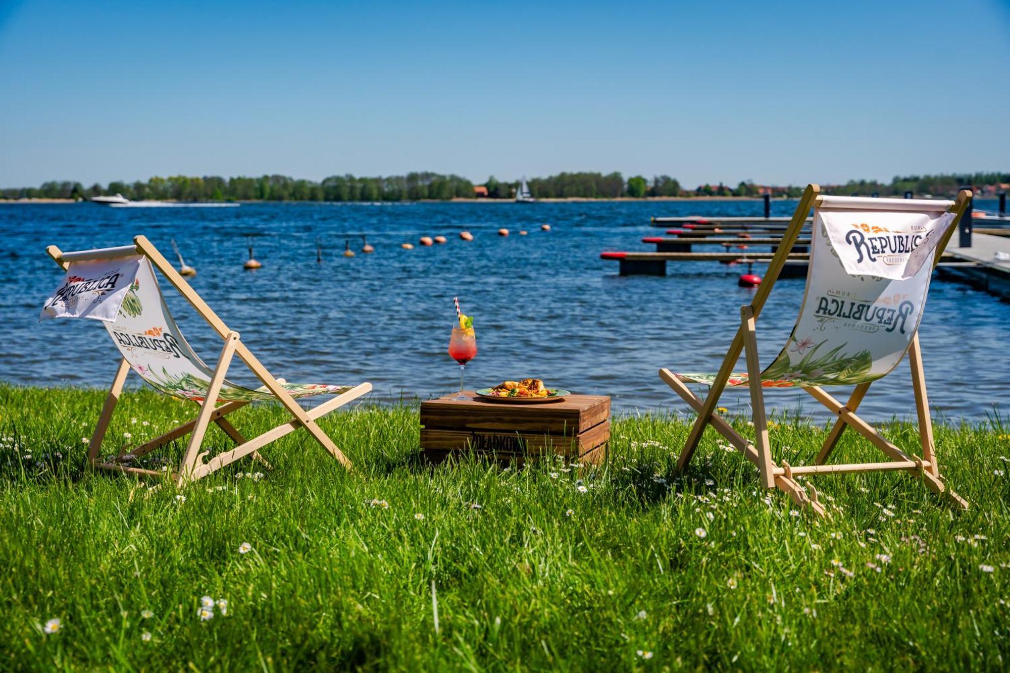 Stare Sady Chillout Rooms "Pod Jabloniami" Mikołajki エクステリア 写真